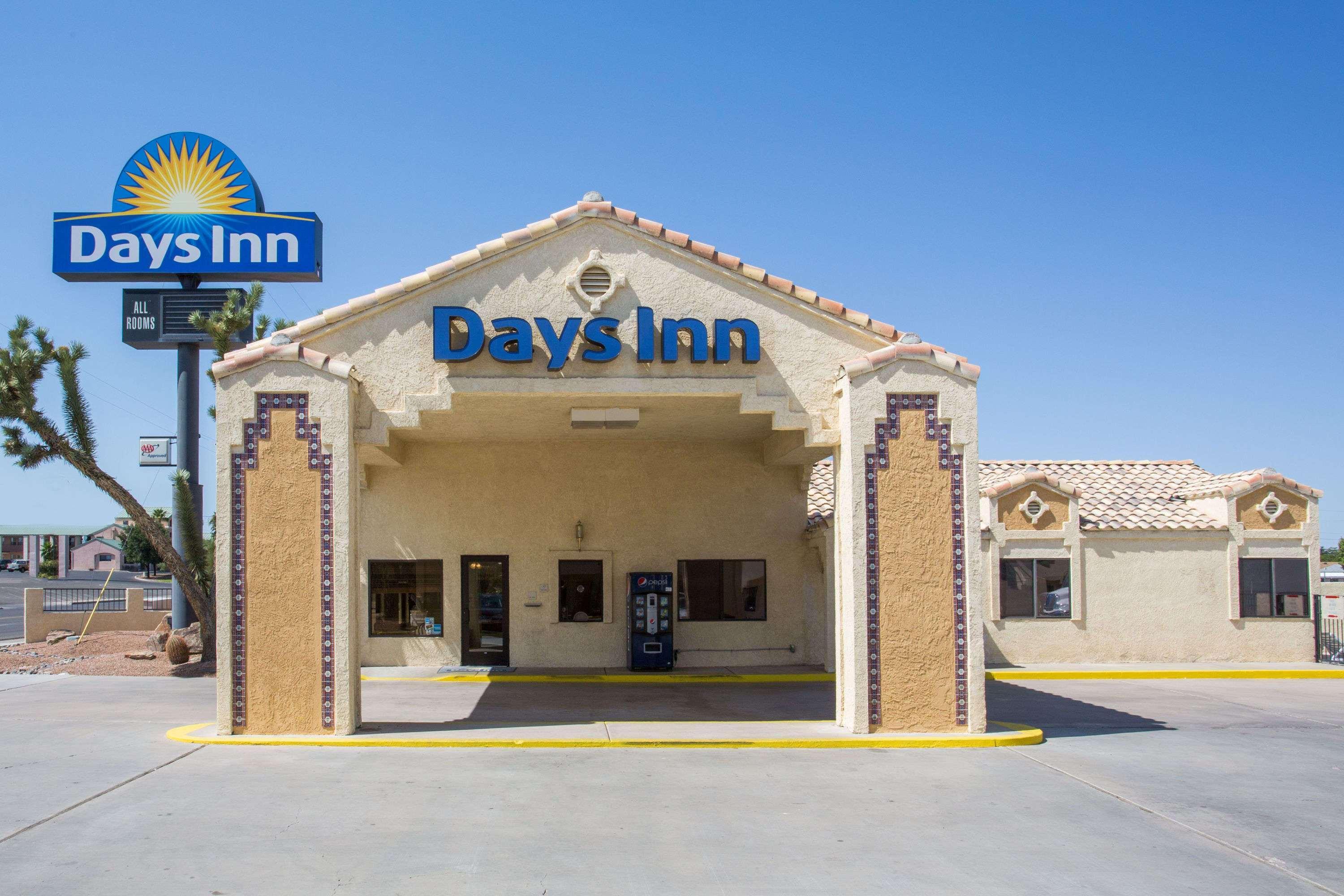 Days Inn By Wyndham Kingman West Exterior photo